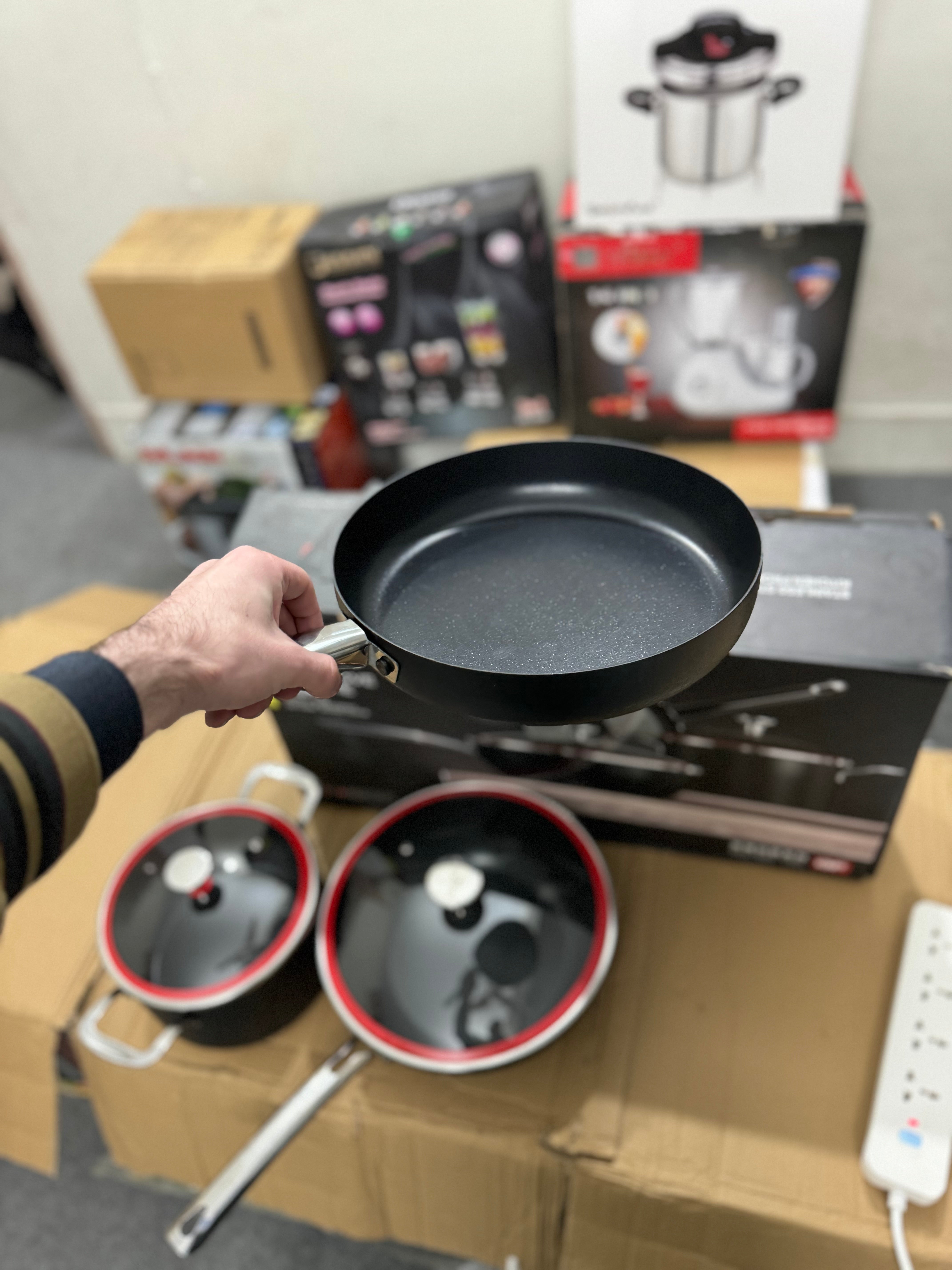 Amazon Lot 3-in-1 Cookware set