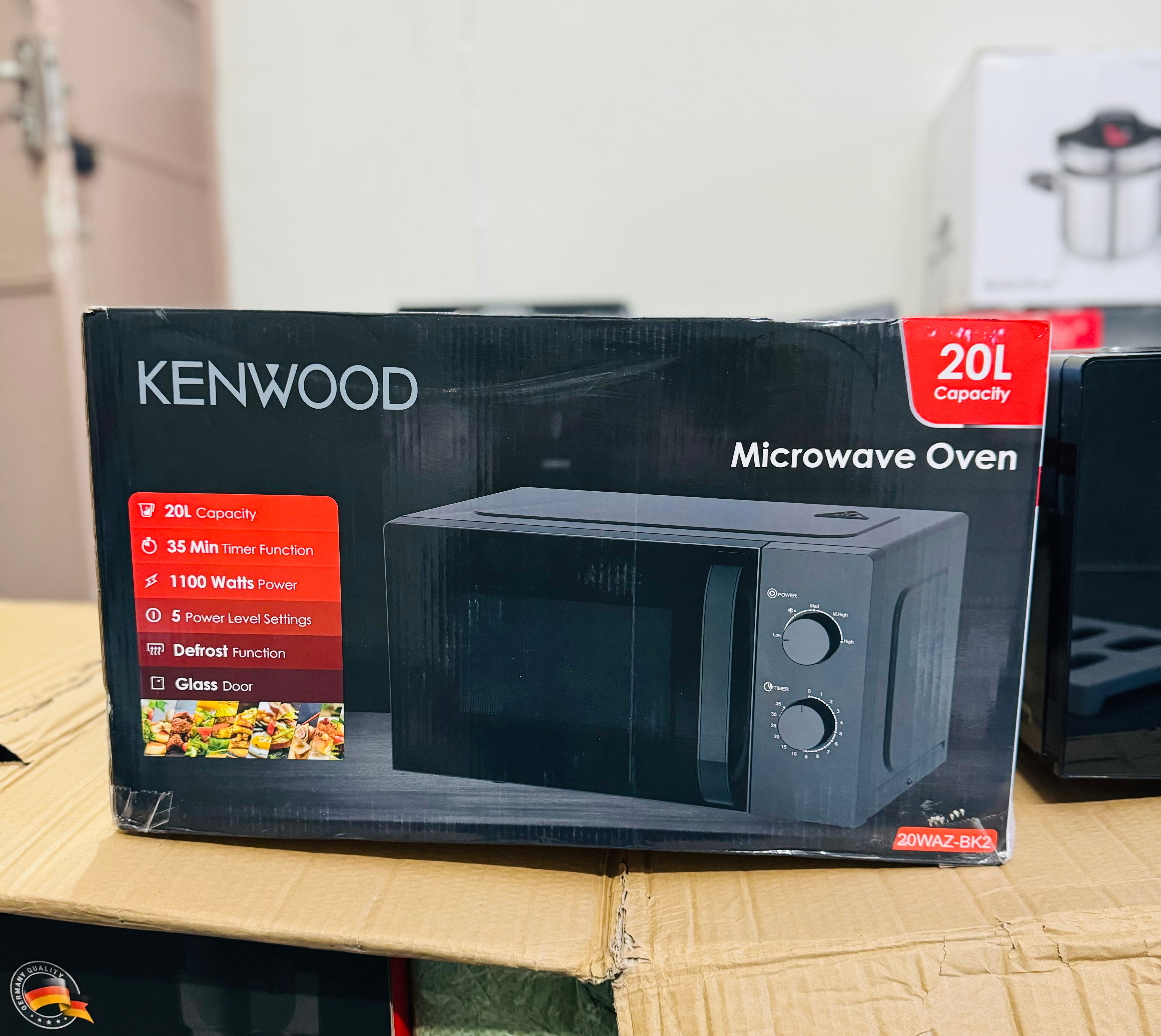 Lot imported Kënwood Microwave Oven