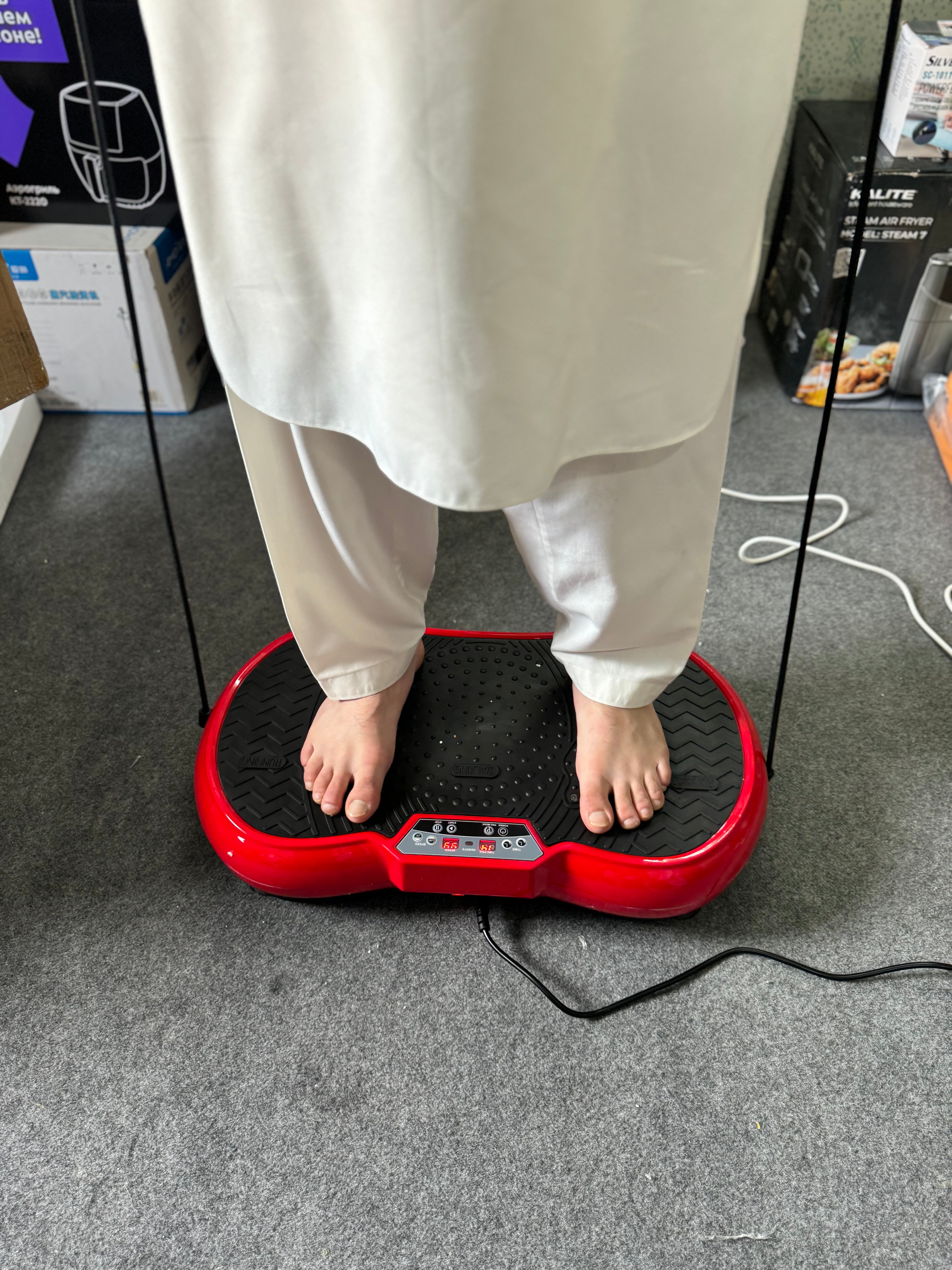 Ultra thin slimmer massage machine